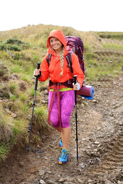 Sommertrekking in den Karpaten. — Stockfoto