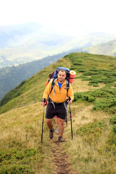 Summer hiking in the mountains. — Stock Photo, Image