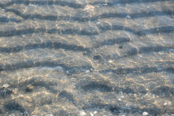Гребешки Песка Прозрачной Морской Водой Пляже — стоковое фото