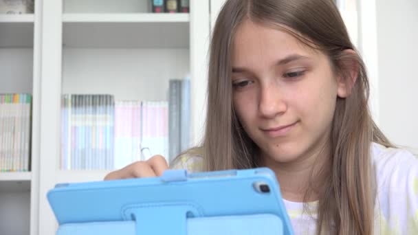 Adolescent Girl Playing Tablet Browsing Internet, Kid Using Digital Stylus on Touchscreen, Child Writing Messages, Teenager Online — Αρχείο Βίντεο