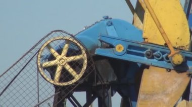 Petrol Pompası Petrol Üretimi, Benzin Sanayi Krizi, Petrol Kuyusu Çıkarma Kaynağı, Enerji Gücü