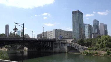 Paris La Defans, Otoyolda Trafik, Yollar, Finansal Bölge Görünümü