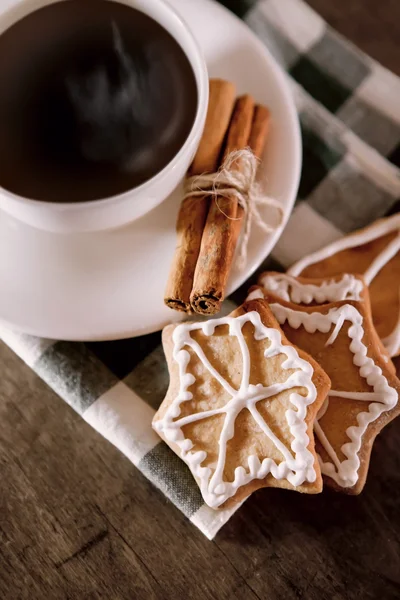 Stilleben med kaffe och jul cookies — Stockfoto