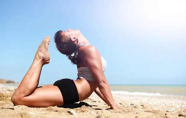 Full cobra yoga pose — Stock Photo, Image