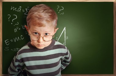 zeki öğrenci çocuk schoolboard yakın gözlük