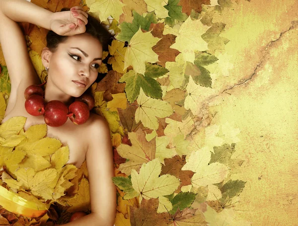 Perfect lady Autumn — Stock Photo, Image