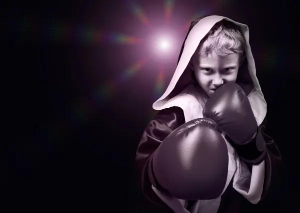 Danger looking young boxing fighter portrait — Stock Photo, Image