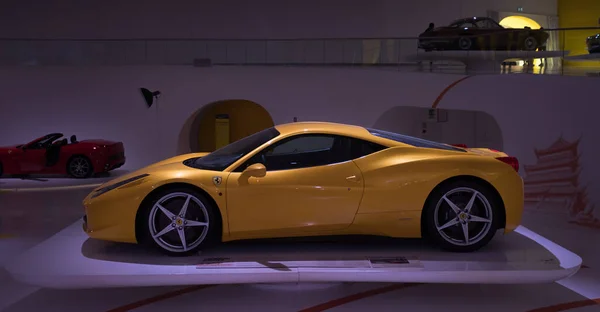 Modena Італія Липня 2021 Yellow Racing Ferrari 458 Модель Високопродуктивного — стокове фото