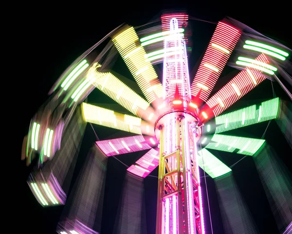 Multicolored Star Flyer Tall Carousel Rotating Long Chains Amusement Park — ストック写真