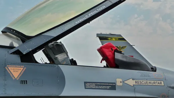 Jet fighter - cockpit — Stock Photo, Image