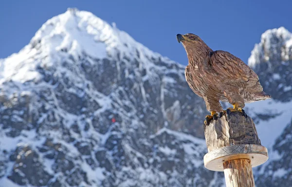 Skalnate pleso - tarn yüksek tatras Dağları üzerinden görüntülemek — Stok fotoğraf