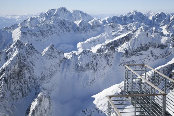 Vue depuis Lomnicky stit - pic dans les montagnes des Hautes Tatras — Photo