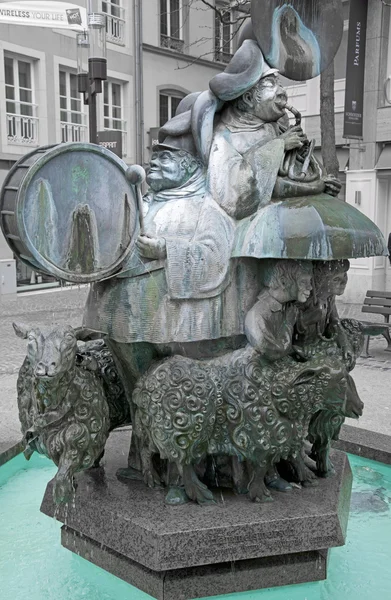 Luxembourg fountain — Stock Photo, Image