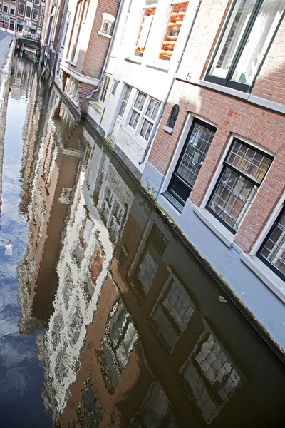 Delft kanałów — Zdjęcie stockowe