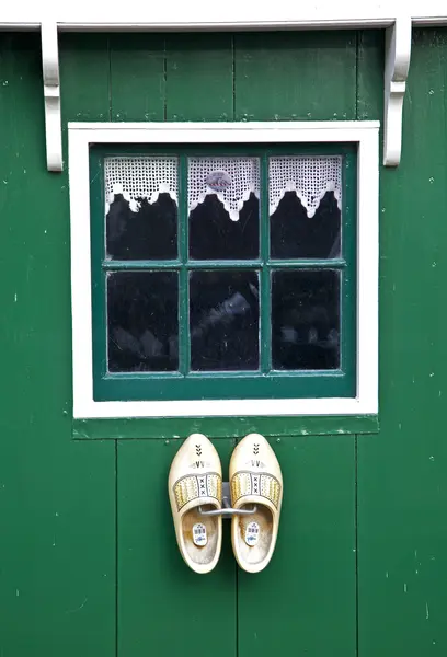 Groene huizen in zaanse schans museum — Stockfoto