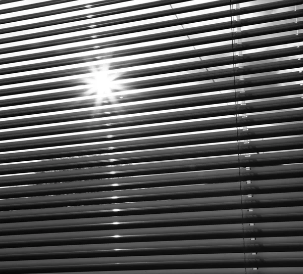 Zon en blinds — Stockfoto