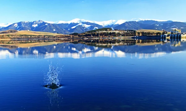 Liptovska Mara - water basin in region Liptov — Stock Photo, Image