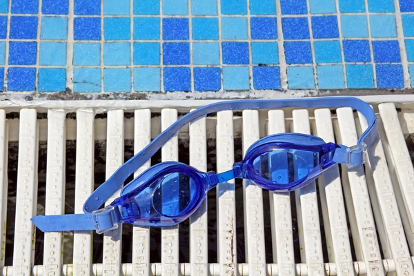 Плавальні окуляри — стокове фото