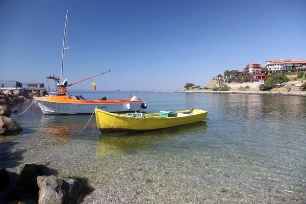 Altes gelbes Boot — Stockfoto