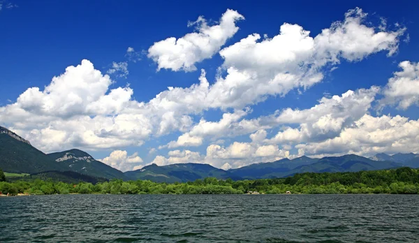 Liptovska mara - Wasserbecken in der Region liptov — Stockfoto