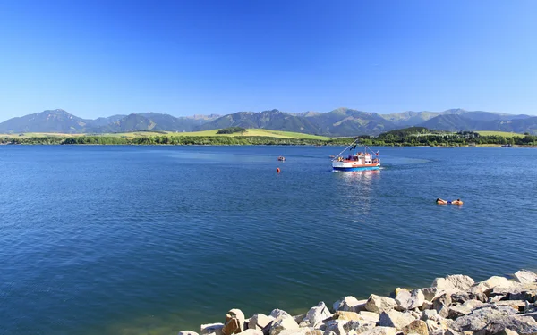 Liptovska Mara - water basin in region Liptov — Stock Photo, Image