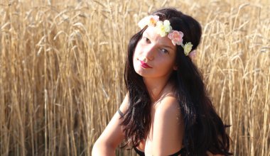 Kıza mısır tarlası