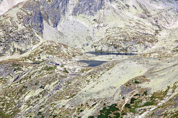 Mala studena dolina - dalen i Vysoké Tatry, Slovakien — Stockfoto