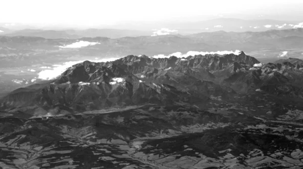 Hoge Tatra bergen van het vliegtuig, Slowakije — Stockfoto