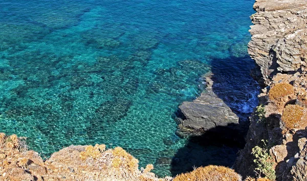 Mělké jasné Krétské moře — Stock fotografie