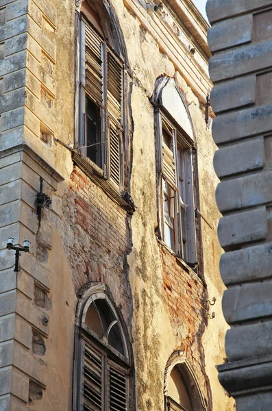 Casa arruinada — Fotografia de Stock