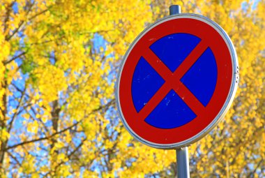 yol işareti durmak yok