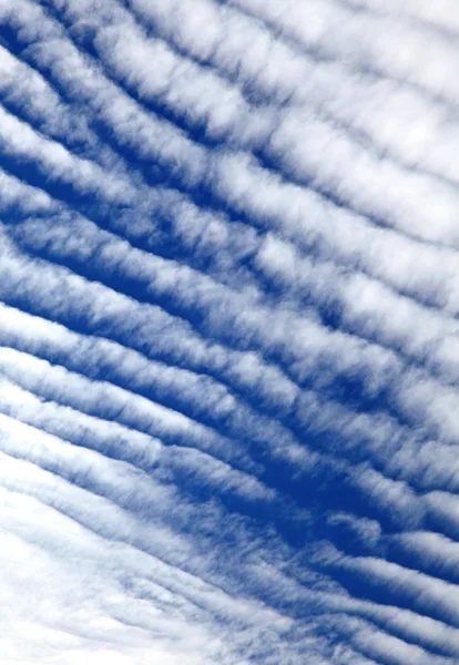 Nuvole sul cielo — Foto Stock