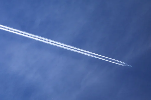 Uçakta gökyüzü — Stok fotoğraf