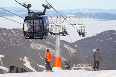 Modern teleferik funitel adlı chopok tepe - düşük tatras, Slovakya