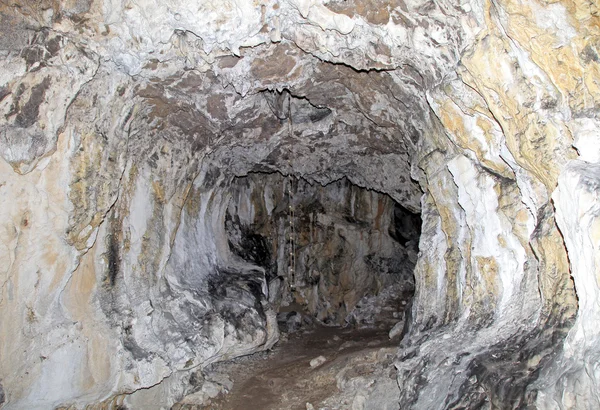 Станисовская пещера — стоковое фото