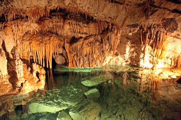 Interno della bellissima grotta Demanovska della libertà, Slovacchia — Foto Stock