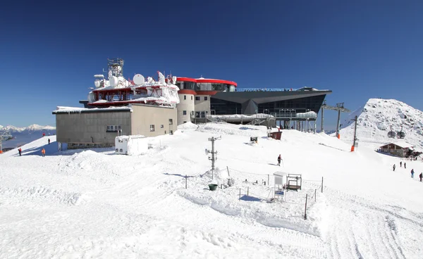 Modern cableway in ski resort Jasna - Low Tatras mountains, Slov — Stock Photo, Image