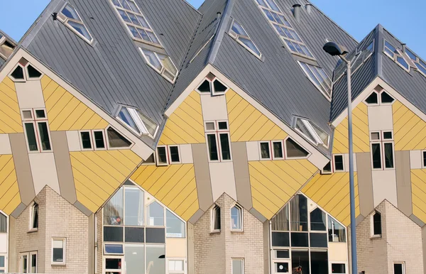 Kub husen i rotterdam, Nederländerna — Stockfoto