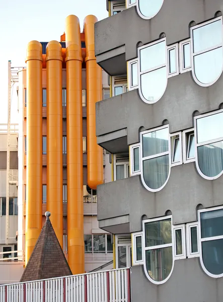 Modern arkitektur i rotterdam, Nederländerna — Stockfoto