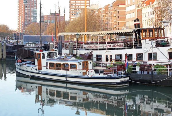 Pequeño puerto en Rotterdam, Países Bajos —  Fotos de Stock