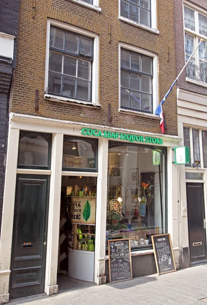Coffeeshop in red light district in amsterdam, Nederland — Stockfoto