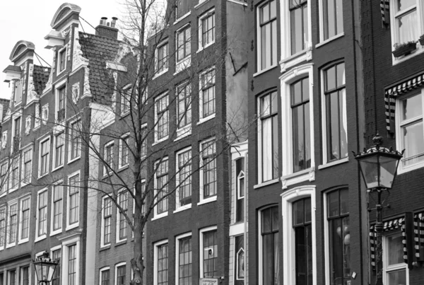 Typical architecture in Amsterdam, Netherlands — Stock Photo, Image