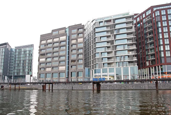 Moderne architectuur in Amsterdam, Nederland — Stockfoto