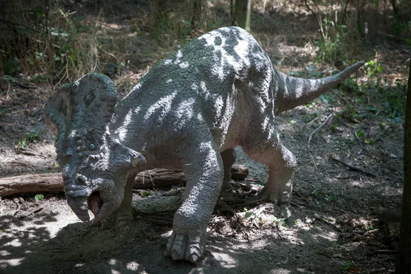 Ρεαλιστικό μοντέλο του Πρωτοκεράτοπα δεινόσαυρος — Φωτογραφία Αρχείου