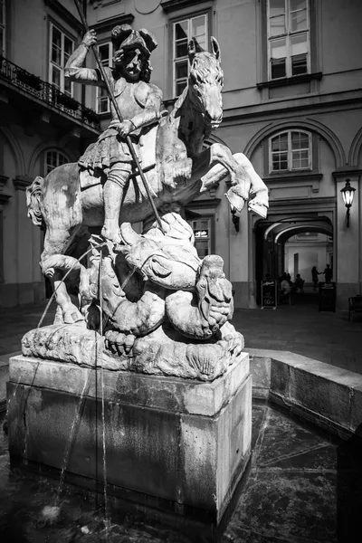 Statue du cavalier sur le cheval, Bratislava - Slovaquie — Photo