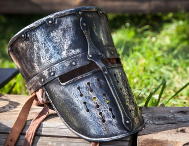Ortaçağ knight's kask