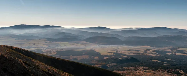 Bergskedjan Låg Tatrabergen Slovakien Utsikt Från Toppen Krivan Höga Tatrabergen — Stockfoto