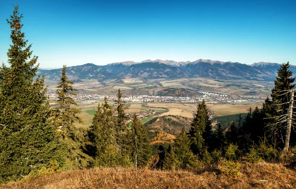Piękny Krajobraz Górski Widok Wzgórza Demanovska Hora Miasto Liptovsky Mikulas — Zdjęcie stockowe