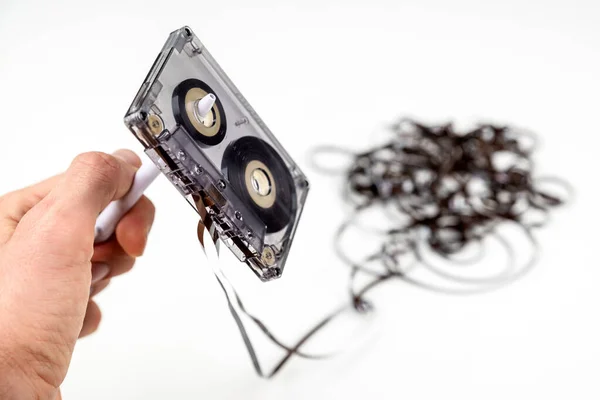 Spoel Een Oude Audiocassette Terug Met Losse Tape Witte Achtergrond — Stockfoto