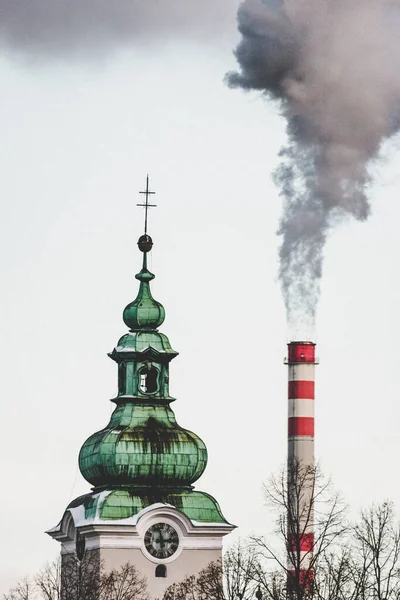 Ruzomberok Stad Skyline Verschil Tussen Oude Nieuwe Architectuur Slowakije — Stockfoto